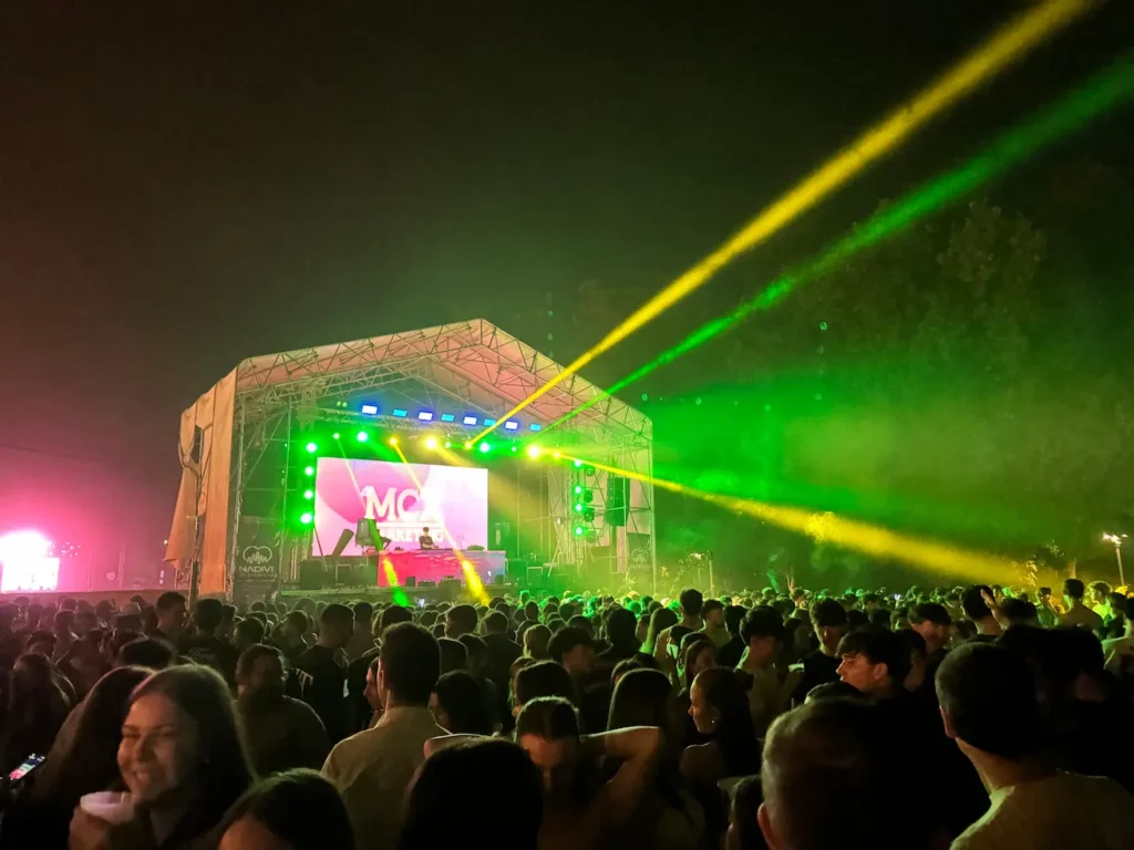 Feria y Fiestas de la Virgen de San Lorenzo en la Playa de Moreras