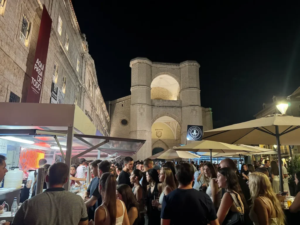 Feria y Fiestas de la Virgen de San Lorenzo Iglesia de San Benito