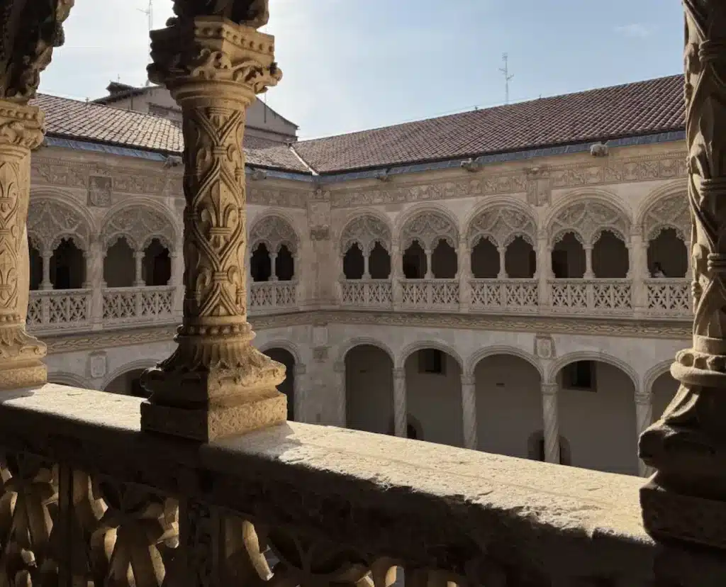 Museo Nacional de Escultura de Valladolid patio interior